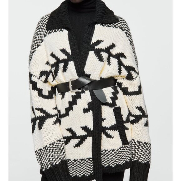 NWT ZARA Jacquard Cardigan Ecru Black M Blogger’s Favorite - Picture 4 of 16